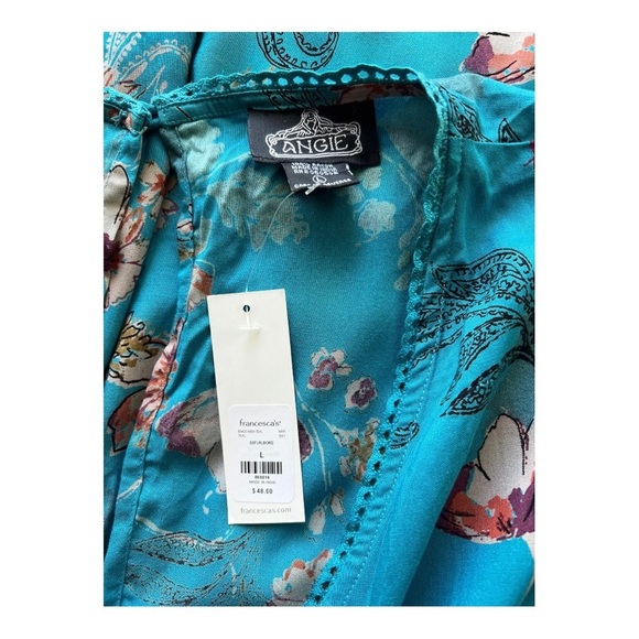 Francesca’s Collection Romper. Large. Belt is missing. - Picture 12 of 14